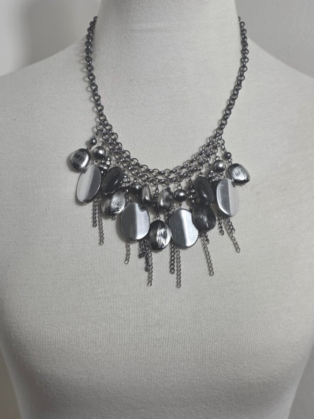 Premier Designs "On the Fringe" Layered Gunmetal Chains Silver Beads Oval Discs